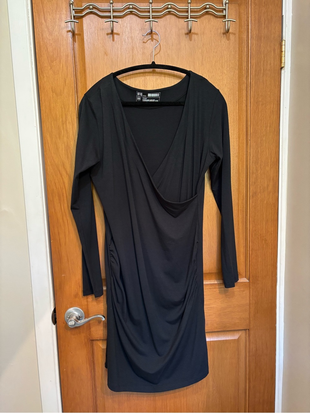 Fig - long sleeve black dress